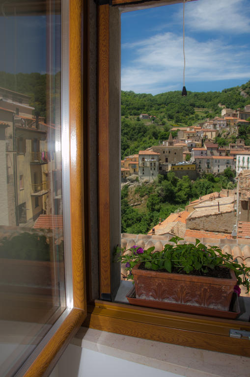 B&B La Perla Nelle Dolomiti Castelmezzano Luaran gambar